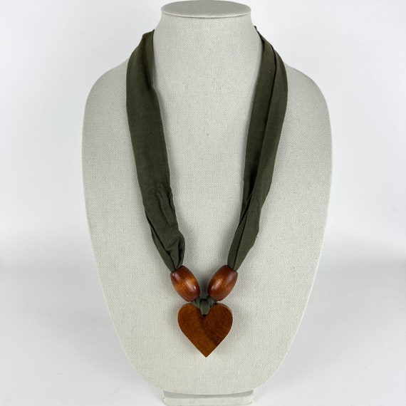 Vintage 1990s Wood and Textile Heart Necklace, 90… - image 2