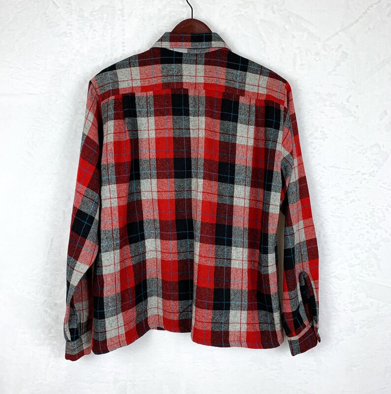 Vintage Plaid Hunting Shirt Women/'s Medium Red Black Plaid Button up Shirt Hunting Club Wool Plaid Button Up Vintage Wool Flannel Shirt