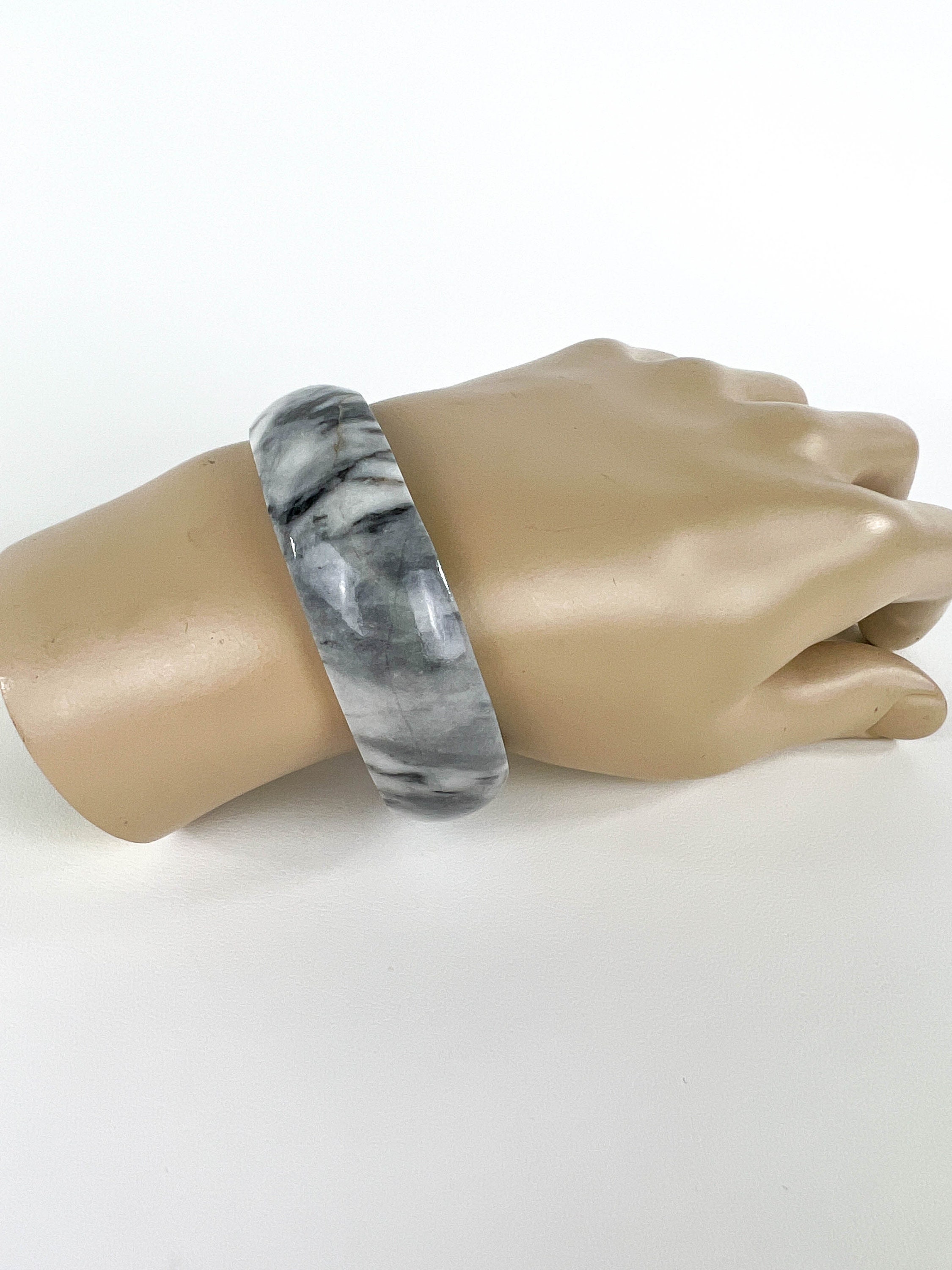 真様　AMERI　CLAY ROCK BANGLE 真様 AMERI CLAY ROCK BANGLE Ameri（アメリ）の「CLAY ROCK BANGLE