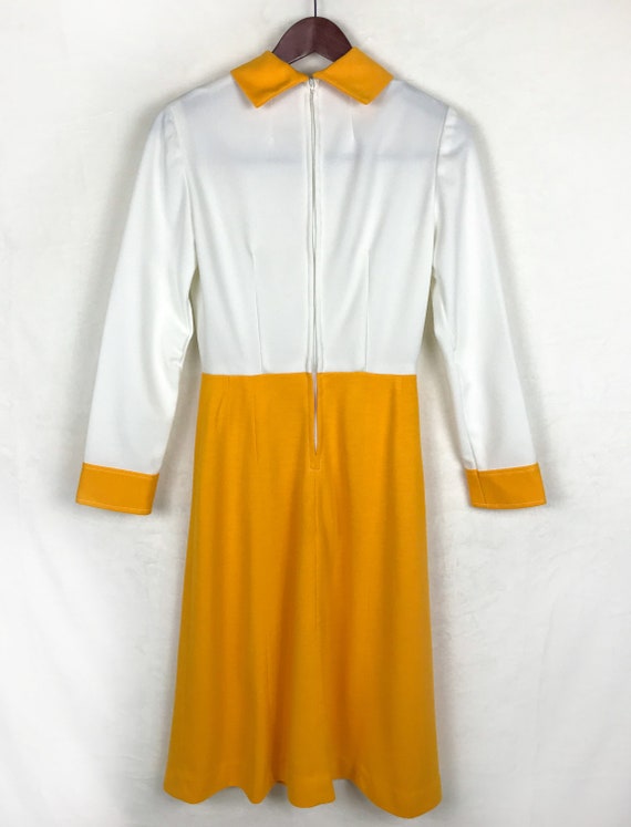 1960s Yellow and White Mod Dress, Vintage Home Se… - image 7