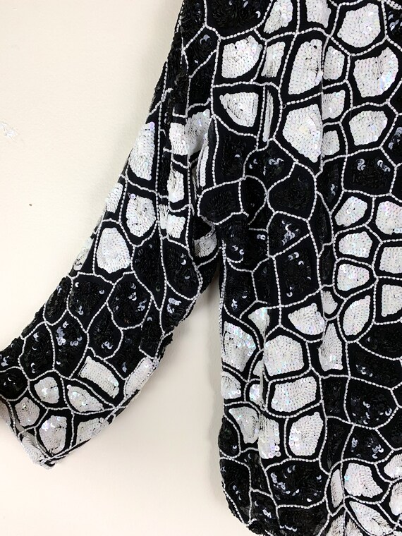80s Black and White Beaded Top Size Medium, by Do… - image 6