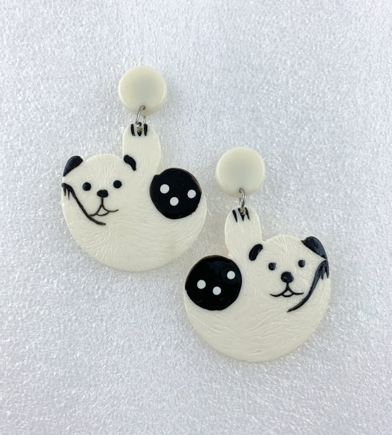 1980s Otter Post Earrings, Chunky 80s Otter Earrings, Dangly Ottter Posts, Vintage Otter Earrings, Chunky White 80s Earrings Posts