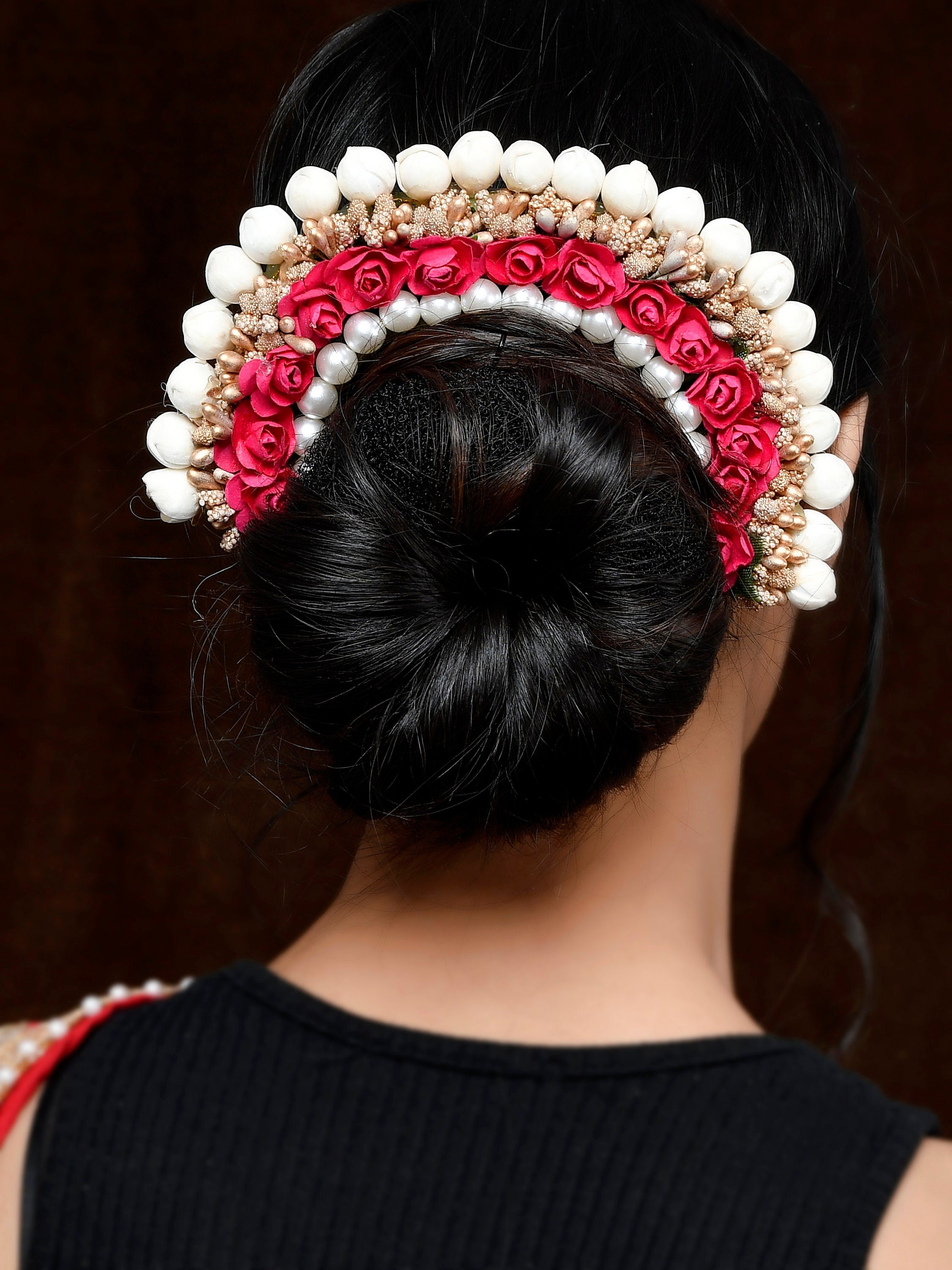 Traditional Indian hairdo for Bharatanatyam folk dance   Nationalclothingorg