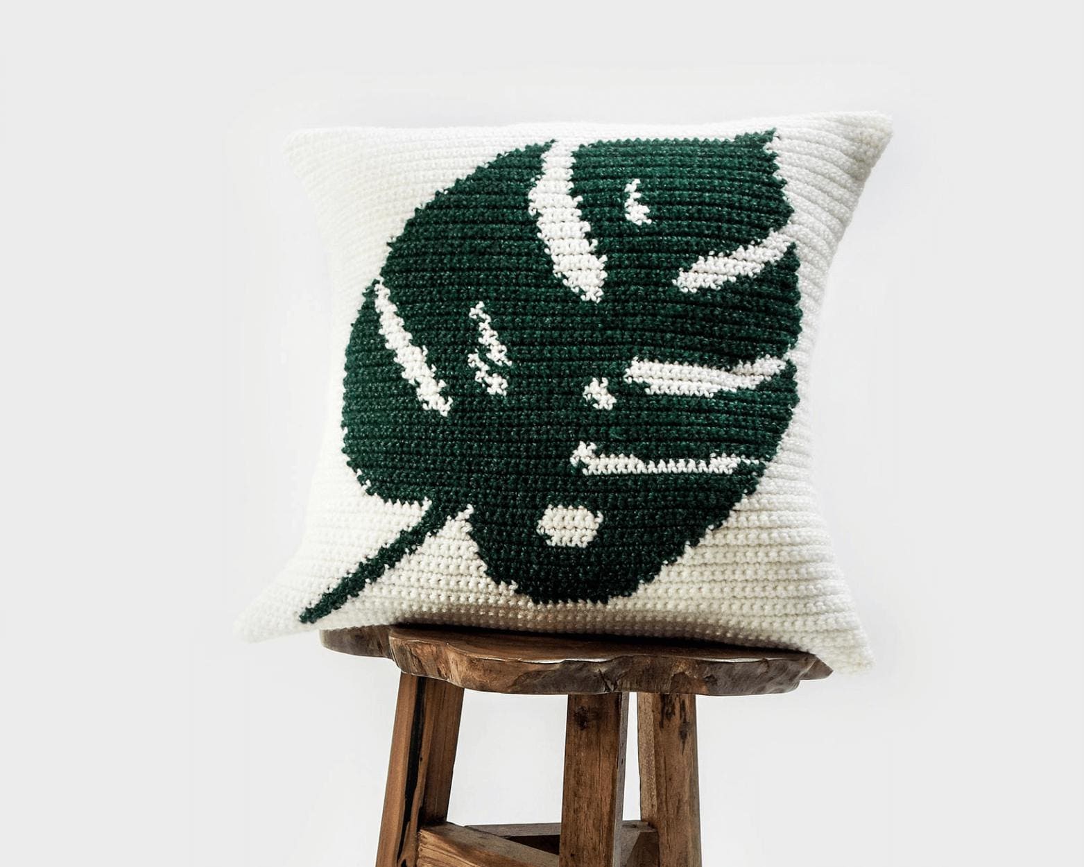 32 Monstera Crochet Patterns for Tropical Leaves, Wall Hangings, and Potted Plants 23 Crochet Monstera Pillow Cover Pattern