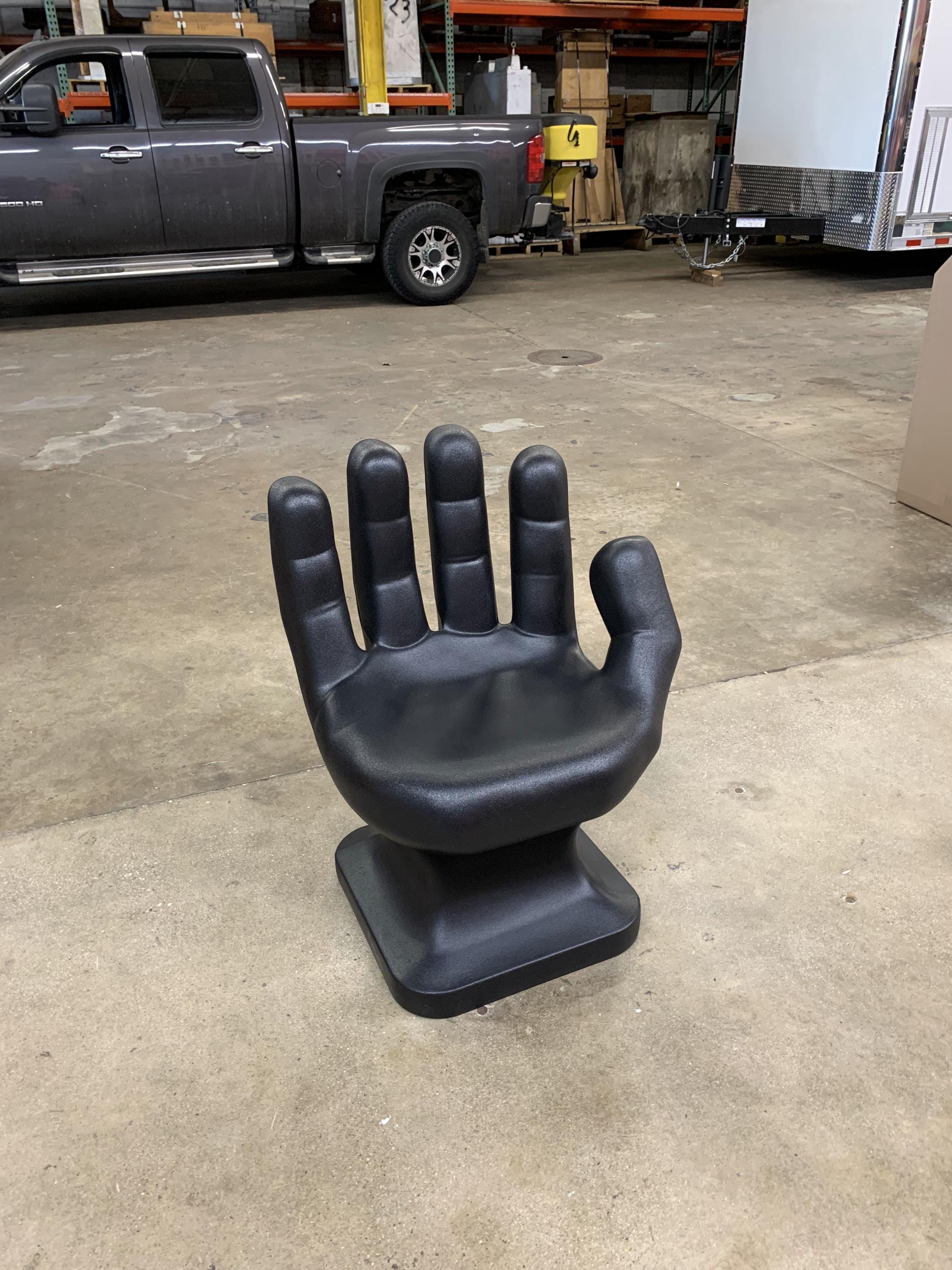 Black RIGHT Hand Shaped Chair 32