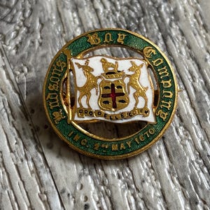 Phenomenal antique Hudson’s bay company. Factor (Mercantile Agent) Badge by J.R. Gaunt in London.