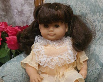 Vintage rare 1970s circa, Drei MMM Helke 15&quot; doll beautiful face.