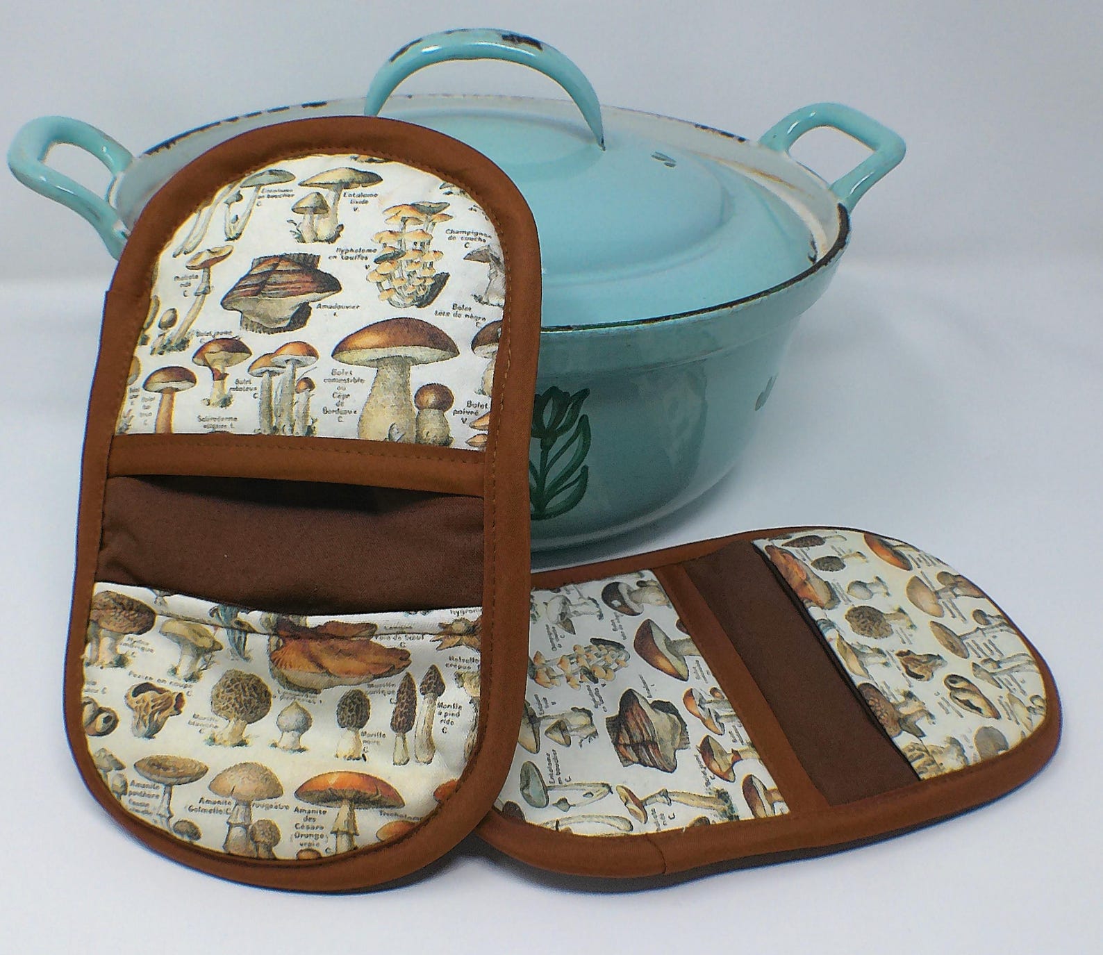 Clam Shell Shaped Potholder, microwave kitchen mitts for your handmade kitchen -hidden magnet - brown mushrooms with names