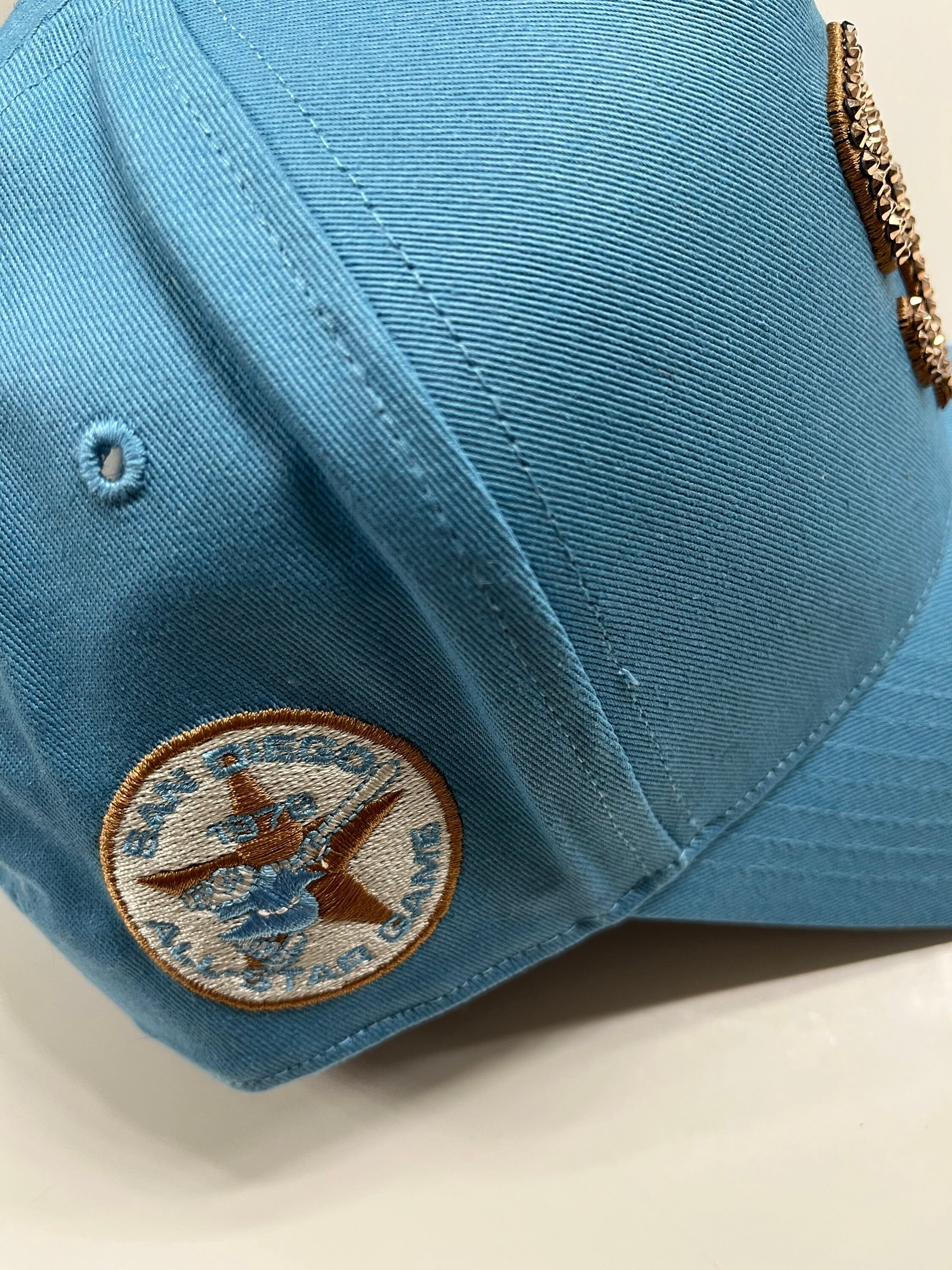 San Diego Padres WOMENS Bling Swarovski New Era Adjustable Hat Cap Brand New New Era 9Forty San Diego Padres Sparkly Snapback Hat  main image 3