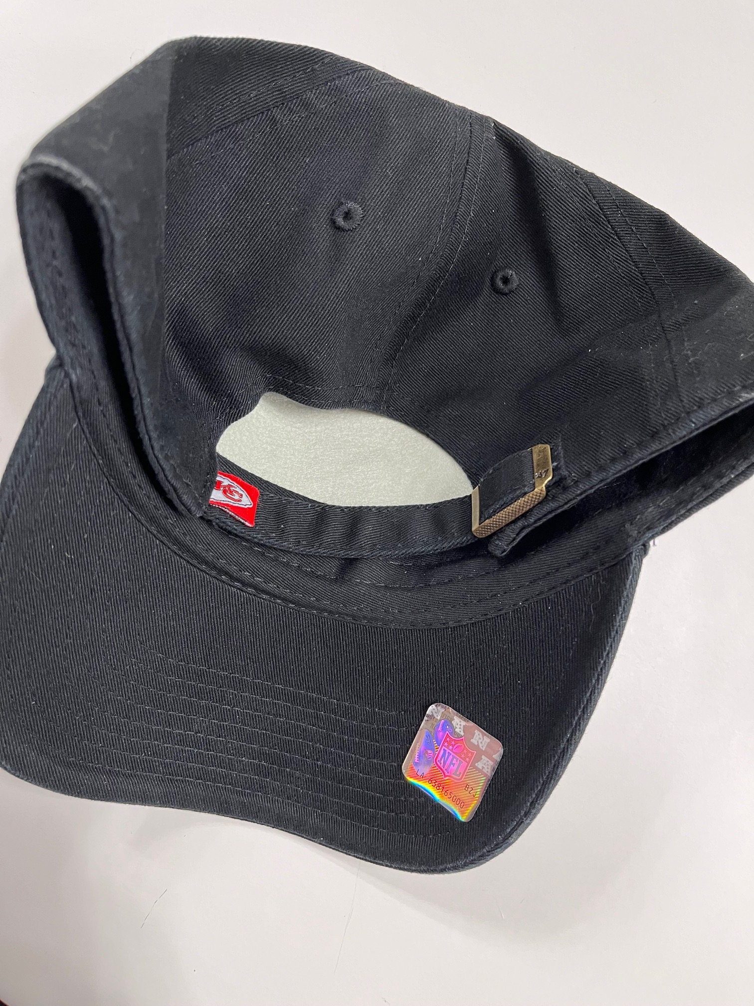Kansas City CHIEFS Black Bling Hat: SWAROVSKI Crystal Hand 