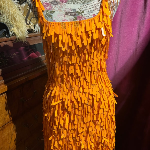 Orange glänzendes Tropfenkleid ideal für den Sommer / zum Ausgehen Guter Zustand