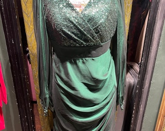 Green sequin dress great for going out and parties good condition
