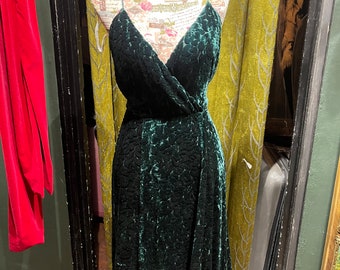 green emerald velvet dress Candela main image 0