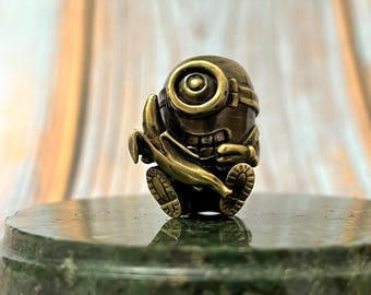 Minion with Banana Bead, Bronze Lanyard Bead for Knives, Funny Steampunk Minion Keychain Charm, Handcrafted EDC Paracord Accessory