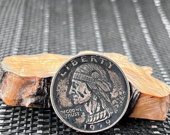 Unique Hobo Nickel Carving on Genuine US Quarter dollar Coin: A One-of-a-Kind Piece of Art and Currency History