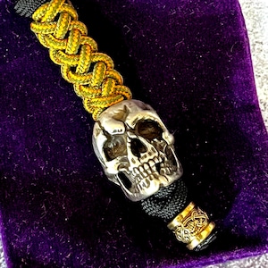 Skull keychain, paracord keychain,  bronze beads, lanyard, paracord beads, keychain, lanyard accessories, gothic style,