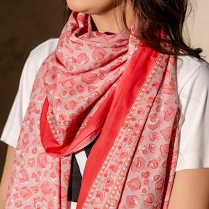 Handblock Gedruckter Baumwollschal: Weicher rosa Voile Sarong Strand Wrap