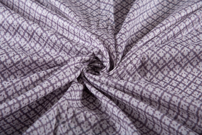 Cotton Print India Fabric Sold By Yard Soft Thin Fabric for Kaftans Iron Grey Beautiful Soft Fabric Beachwear Sarongs Dress Fabric