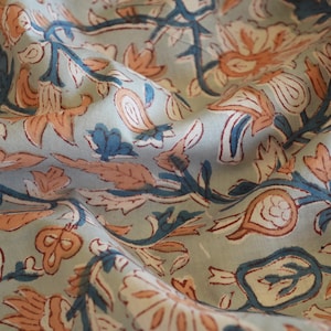 Indischer Block Print Baumwollstoff : Florales Kleid Nähtextil