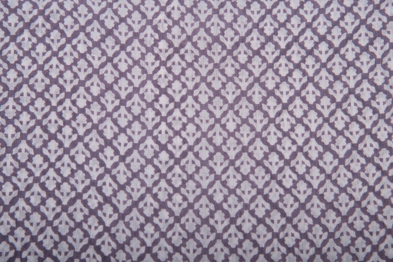 Cotton Print India Fabric Sold By Yard Soft Thin Fabric for Kaftans Iron Grey Beautiful Soft Fabric Beachwear Sarongs Dress Fabric