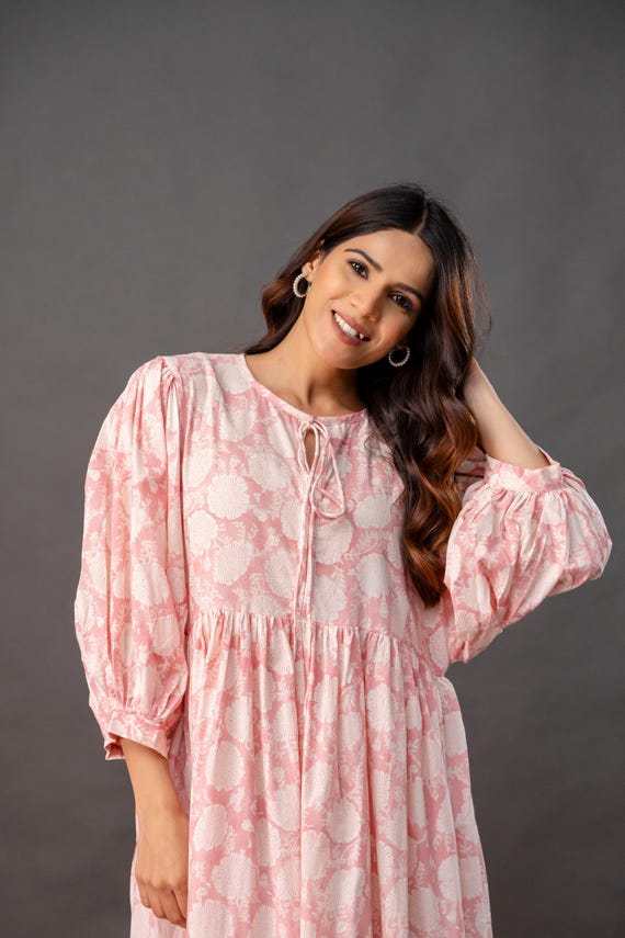 chinese dress ladies Buy Plus Size Light Pink Pure Cotton Printed Long Dress For Women – Leeropa main image 1