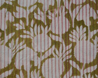 Tela de algodón con estampado floral y rayas rosas para coser, textil indio para ropa de mujer y confección de vestidos.