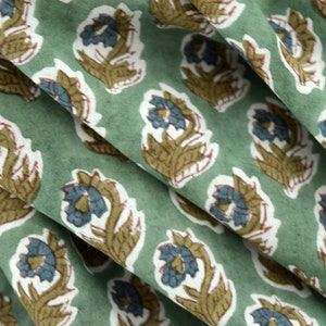 Stampa a blocchi di cotone, tessuto indiano, stampa Mughal, morbido tessuto di cotone indiano 100% puro, tessuto tagliato su misura, abbigliamento da donna