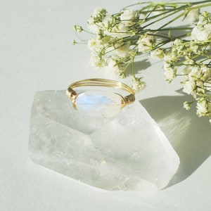 Regenbogen Mondstein Ring - Zeigefinger Ring - Draht Gewickelt Ring / 14K Gold Fill Oder 925 Sterling Silber - Verschiedene Größen erhältlich