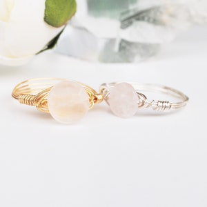 Anillo de cuarzo relleno de oro rosa - Elegante anillo de regalo para ella - Accesorio relleno de oro de 14 quilates o plata de ley - Joyería minimalista con piedras preciosas