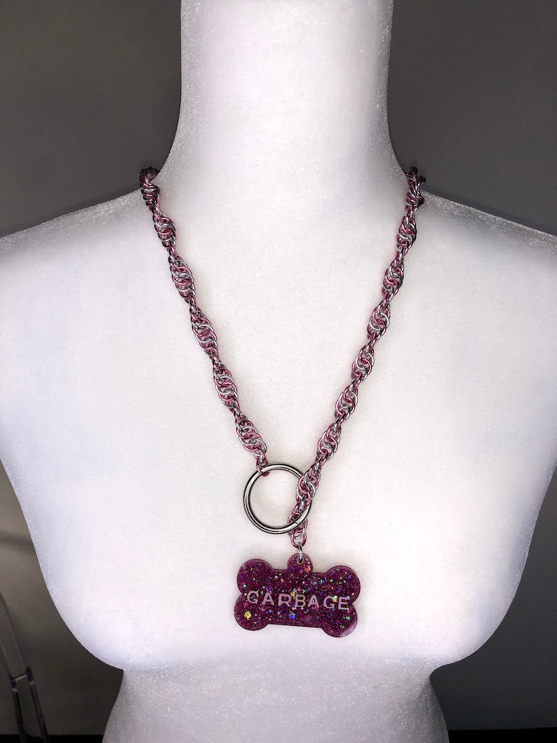 Swirl Slip Lead Necklace Silver-Pale Pink