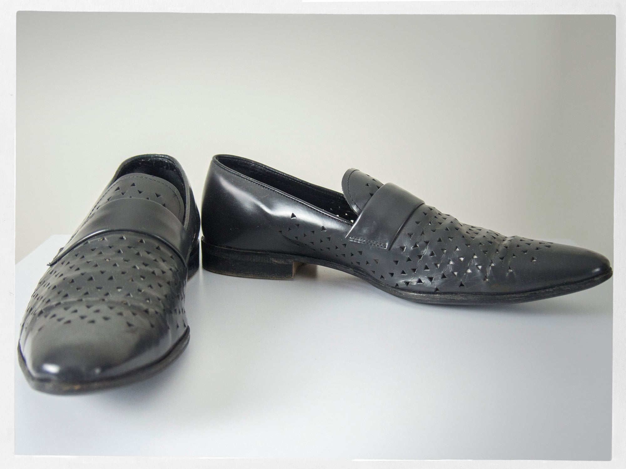 靴 archive MIUMIU leather slip on shoes Miu Miu, slip on sneakers in black leather - Unique Designer