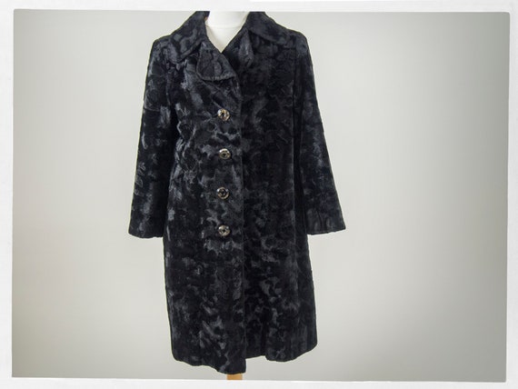 Vintage 60s Coat, 60s Faux Fur Coat, 70s Coat wit… - image 4