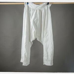 Antique Edwardian Bloomers, Vintage 1920s Starched Cotton Bloomers, White Cotton and Lace Knickers