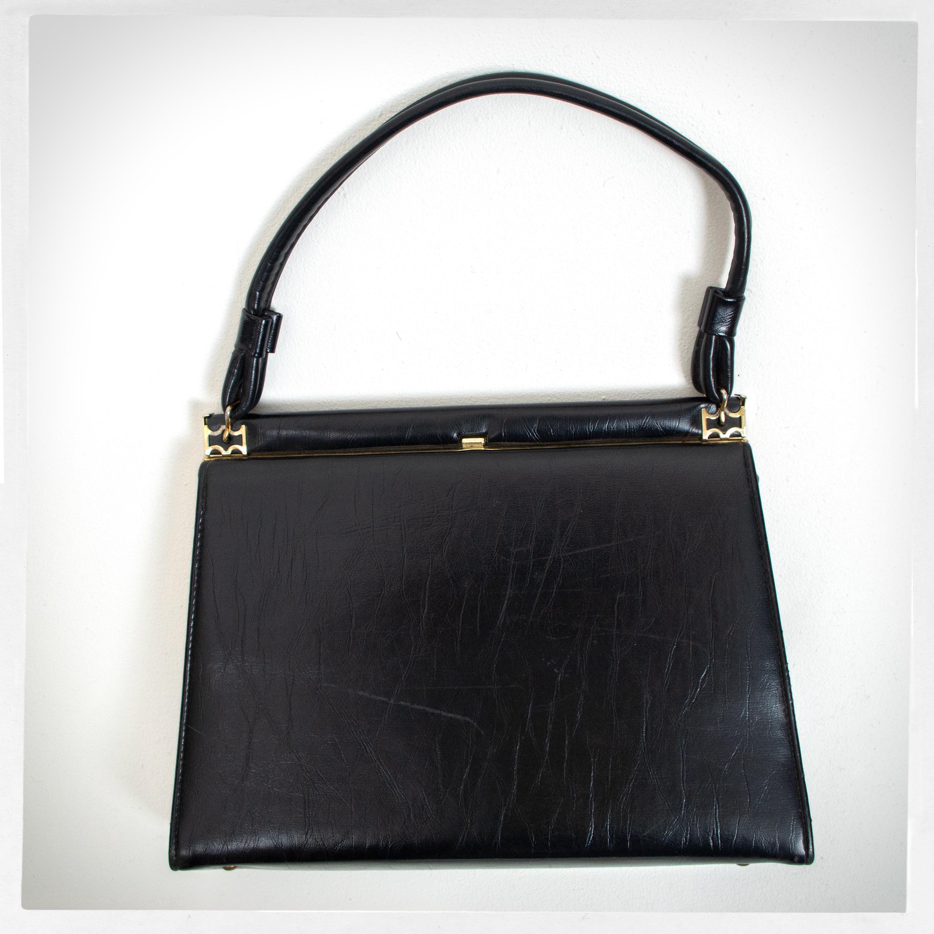 J.jill Kiss Clasp Handbag — 60s-70s Faux Leather, Gold Hardware - Etsy