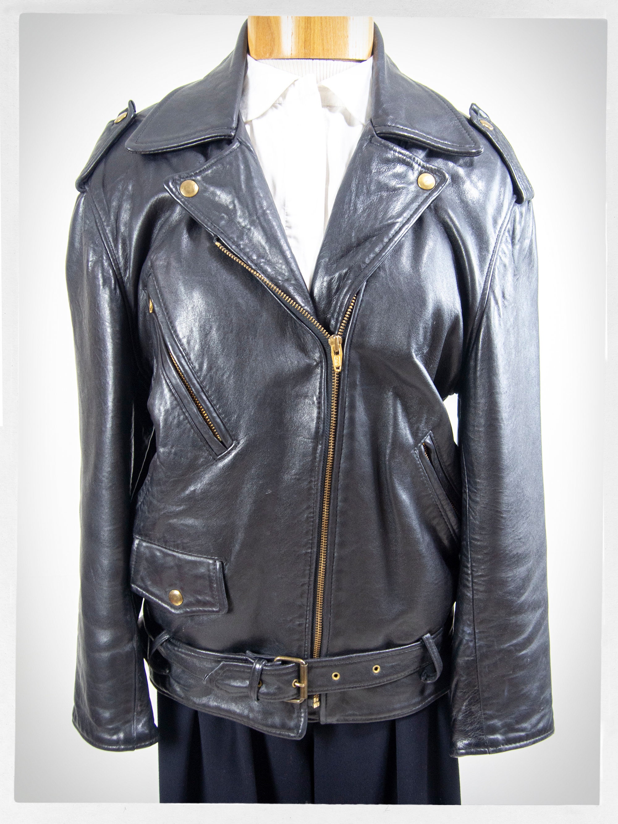 Retro 90s Leather Jacket, 80s MARQUIS Jacket, Black Biker Jacket, Rockabilly Fashion, Vintage Fashion, RAMONES Moto Jacket, New Wave Fashion - Etsy Retro 90s Leather Jacket, 80s MARQUIS Jacket, Black Biker Jacket, Rockabilly Fashion, Vintage Fashion, RAMONES Moto Jacket, New Wave Fashion - Etsy