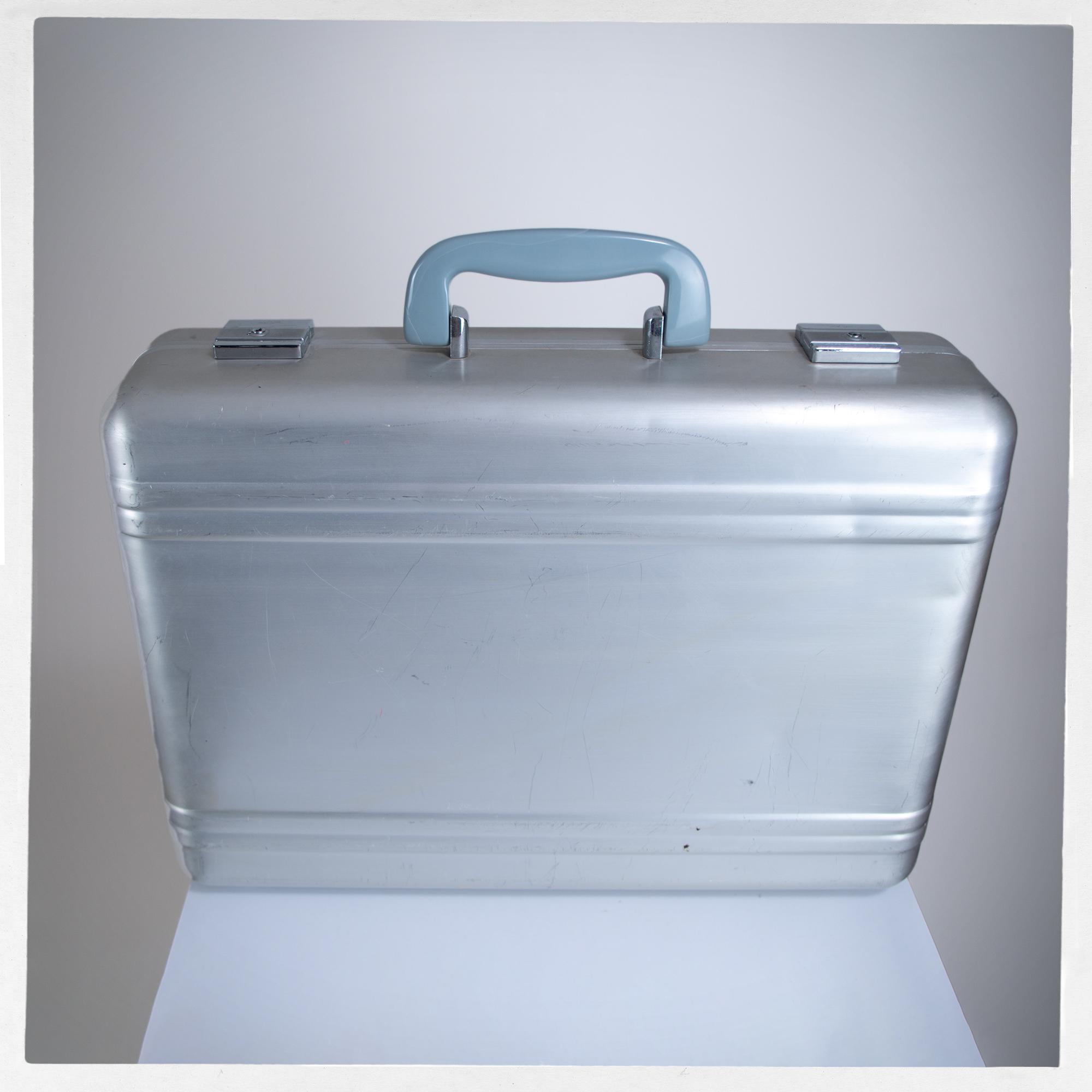 Vintage 60s Overnight Case, Vintage Suitcase, 70s HALLIBURTON