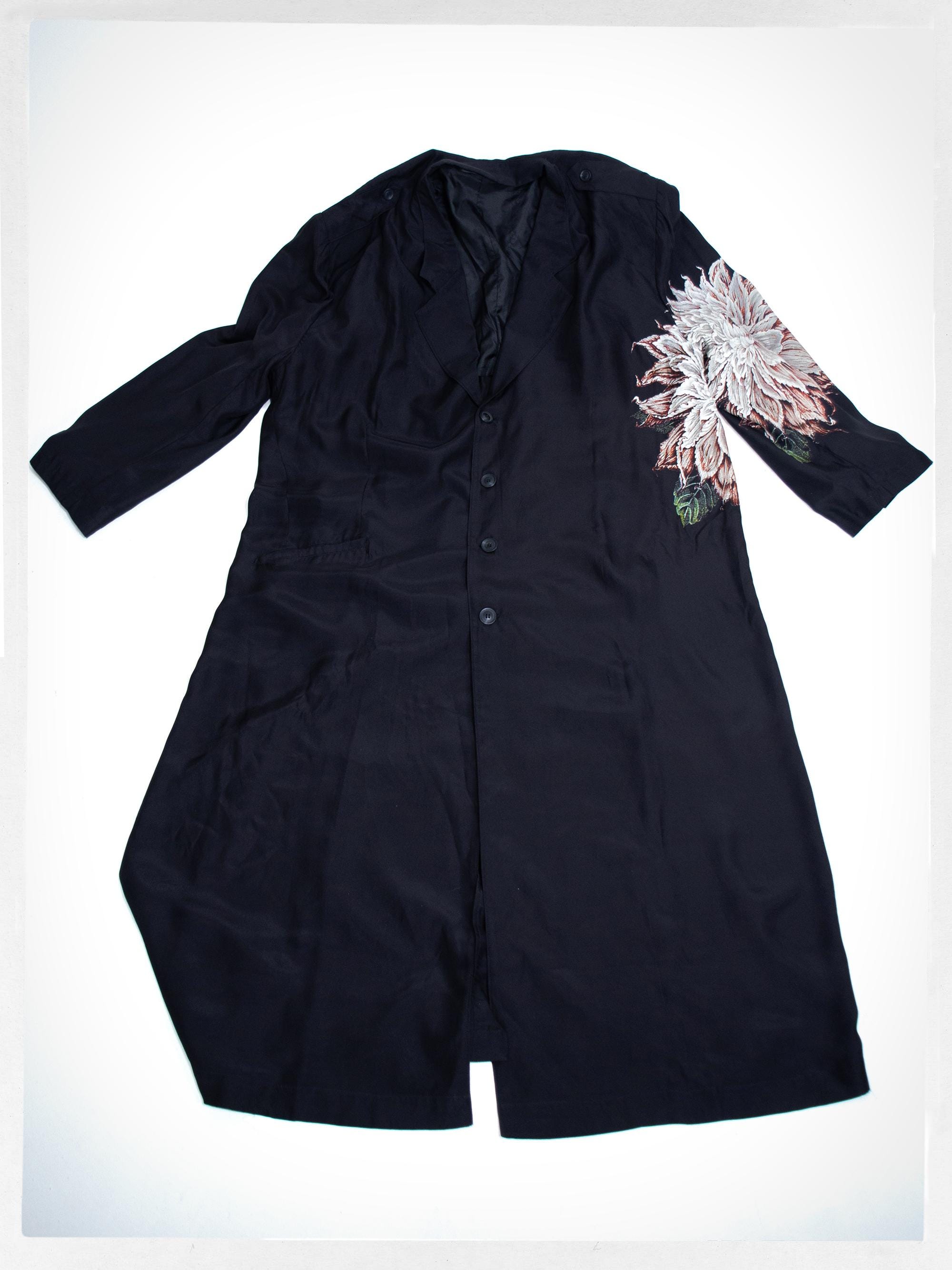 Preloved YOHJI YAMAMOTO Silk Coat, Mens Vintage Fashion, Japanese