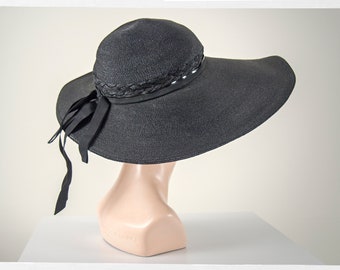 Vintage 40s Hat, Made in U.S.A, 40s Black Sun Hat, 40s French Design Hat, Large 40s Hat, Swing Fashion, 40s Statement Hat, Vintage Fashion