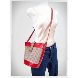Retro 80s Bucket Purse, Vintage 80s Shoulder Bag, Gingham Texture Bag, Vintage Fashion, 80s Bucket Bag, 80s Shoulder Bag, Statement Purse