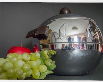 Retro 60s Ice Bucket, Penguin Ice Bucket, Retro 50s Chrome Ice Bucket, Art Deco Ice Bucket, 60s Barware, Chrome Barware, Mid Century Decor