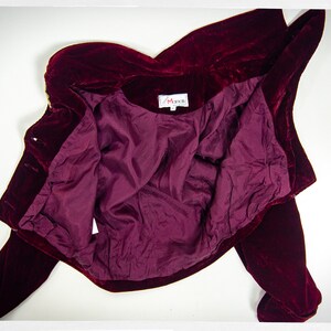 Retro 90s Velvet Jacket, Burgundy Jacket, Cocktail Jacket, Vintage Fashion, Boho Chic Fashion, Romantic Fashion, Silky Velvet Jacket, Y2K bild 7