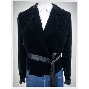 90s Velvet Jacket, Black Velvet Jacket, Silk Velvet Blazer, 90s Cocktail Jacket, Vintage Fashion, Boho Chic Fashion, Luscious Velvet Blazer