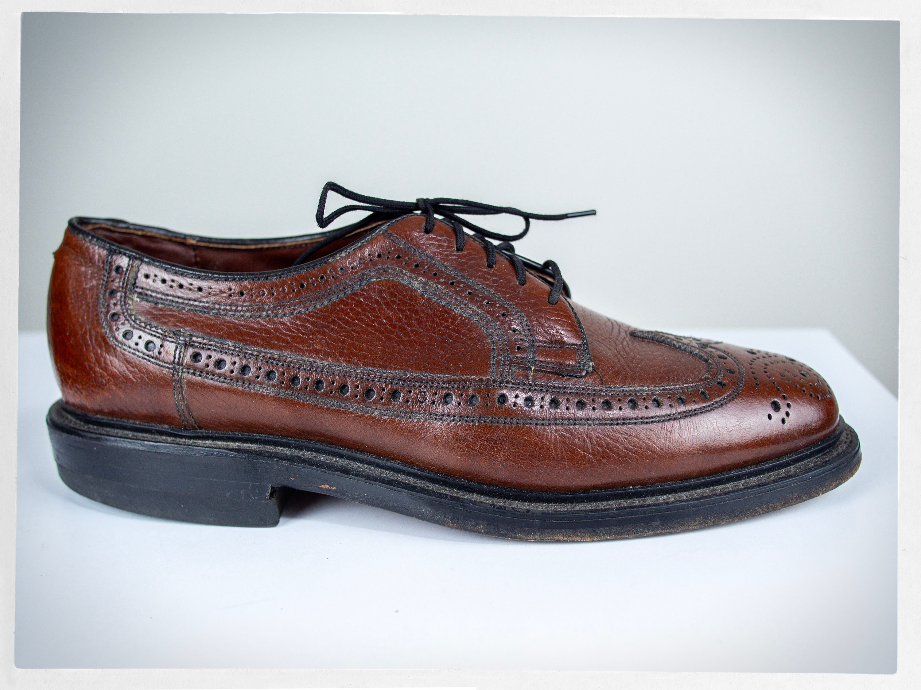 Retro 70s Shoes, 70s Leather Brogues, 80s Wingtip Shoes, 70s REGAL