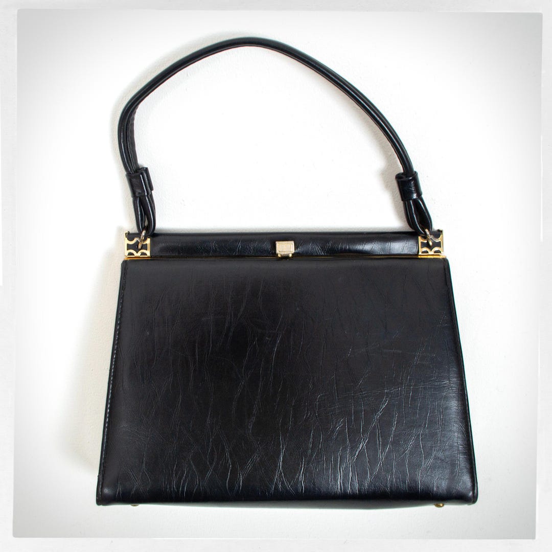 J.jill Kiss Clasp Handbag — 60s-70s Faux Leather, Gold Hardware - Etsy