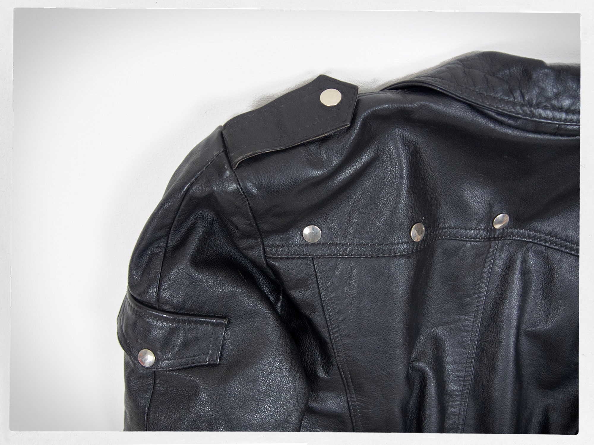 Retro 90s Leather Jacket, 80s Motorcycle Jacket, Biker Jacket, Rockabilly Fashion, Vintage Fashion, RAMONES Moto Jacket, Rocker Fashion - Etsy Retro 90s Leather Jacket, 80s Motorcycle Jacket, Biker Jacket, Rockabilly Fashion, Vintage Fashion, RAMONES Moto Jacket, Rocker Fashion - Etsy