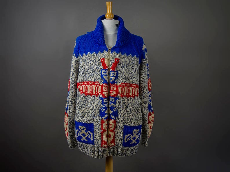 Free Shipping to Canada and U.S.A Vintage 1960s Hand Crafted Cowichan Sweater Vintage 1960s Mary Maxim Totem Pole Sweater