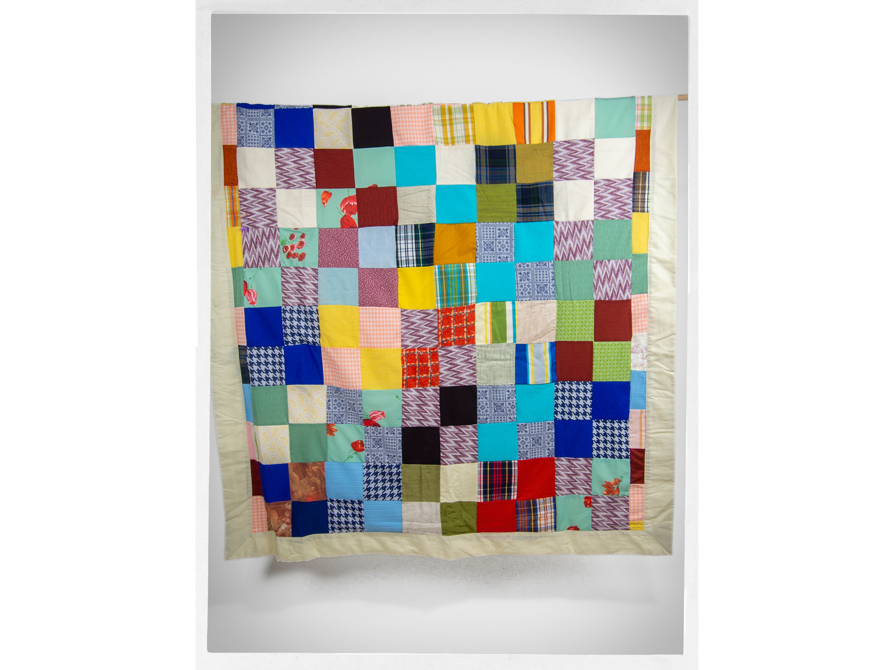 Vintage 80s Quilt, Machine Stitched Quilt, Handcrafted Quilt 