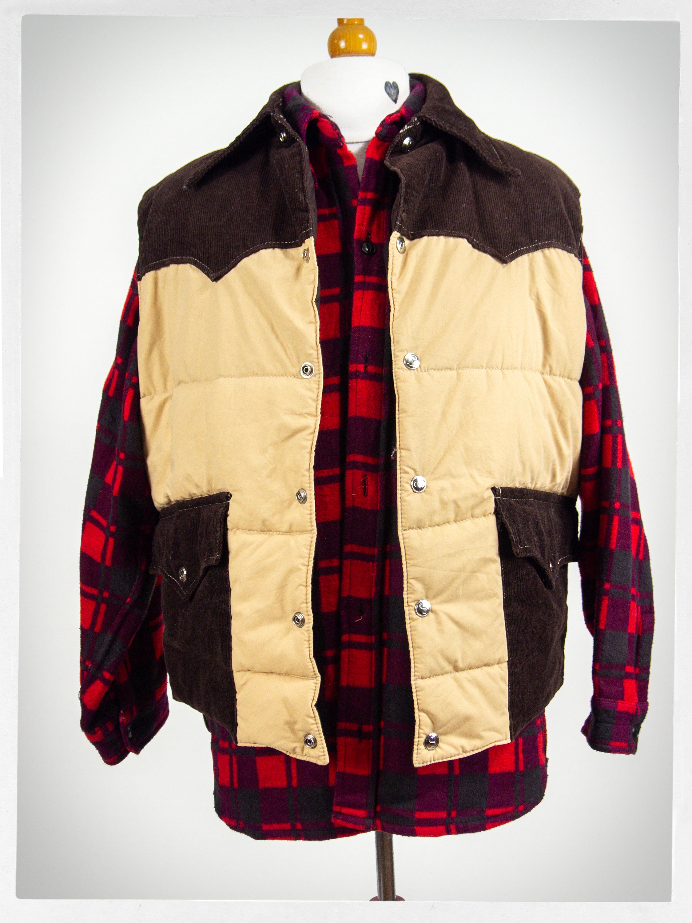 Vintage 90s Vest, Western Puffer Vest, Two Tone Puffer Vest, Rockabilly Fashion, Vintage Workwear, Y2k Fashion, Mens Vintage Fashion, Puffy Vintage 90s Vest, Western Puffer Vest, Two Tone Puffer Vest, Rockabilly Fashion, Vintage Workwear, Y2k Fashion, Mens Vintage Fashion, Puffy