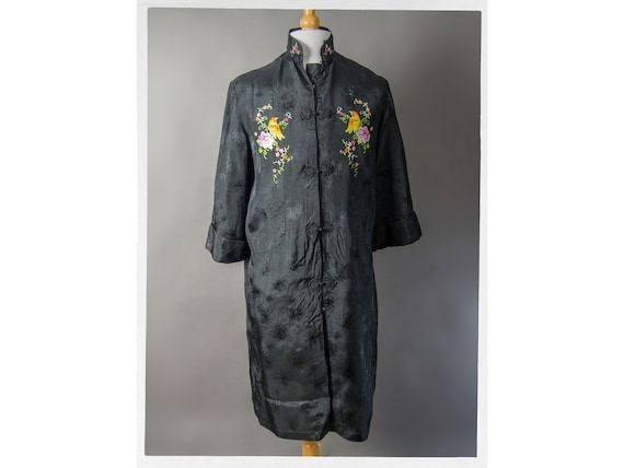 Vintage 60s Robe,Retro 50s Hand Embroidered Asian