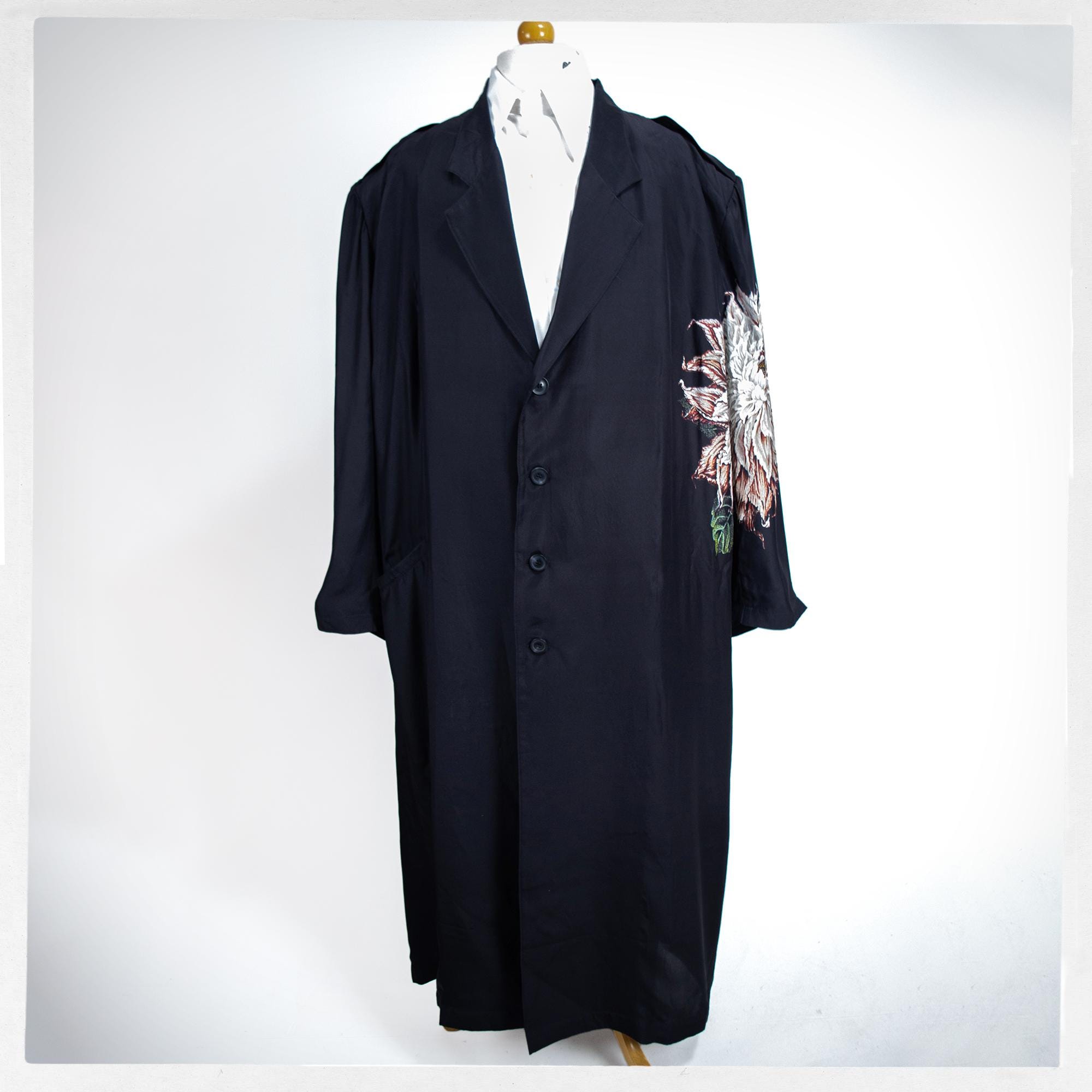 ジャケット・アウター Yohji Yamamoto 90s Super Long Coat Yohji Yamamoto 90s Super Long Coat Preloved YOHJI YAMAMOTO Silk